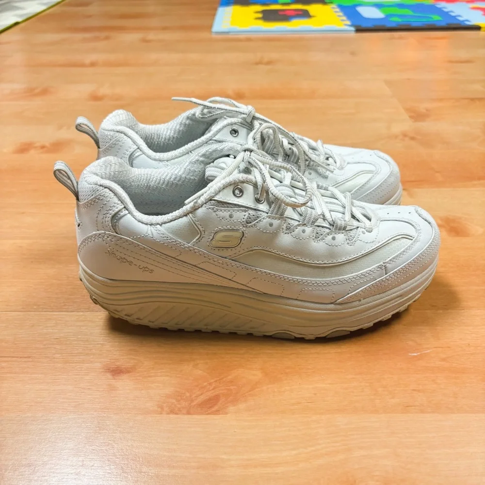 Skechers Shape Ups White Lace Up Toning Active Sneakers Womens Size 9.5